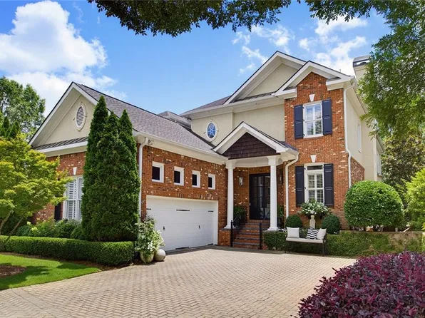 1053 Arbor Trce NE, Atlanta, GA 30319