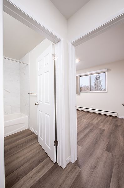 Fort Saskatchewan Apartment for rent - 2 Bedrooms — photo 17