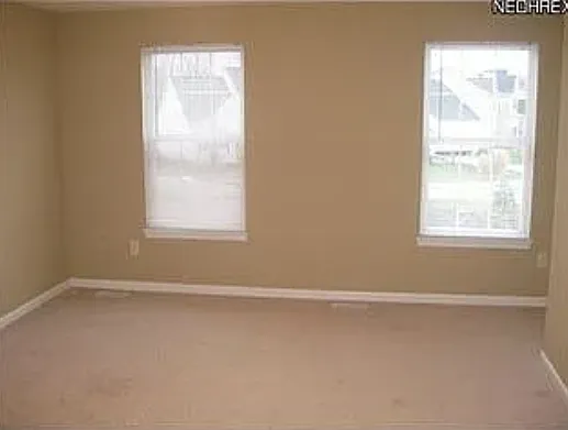 5526 Grey Dr — Photo 4