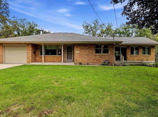 2325 Coates St, Dubuque, IA 52003