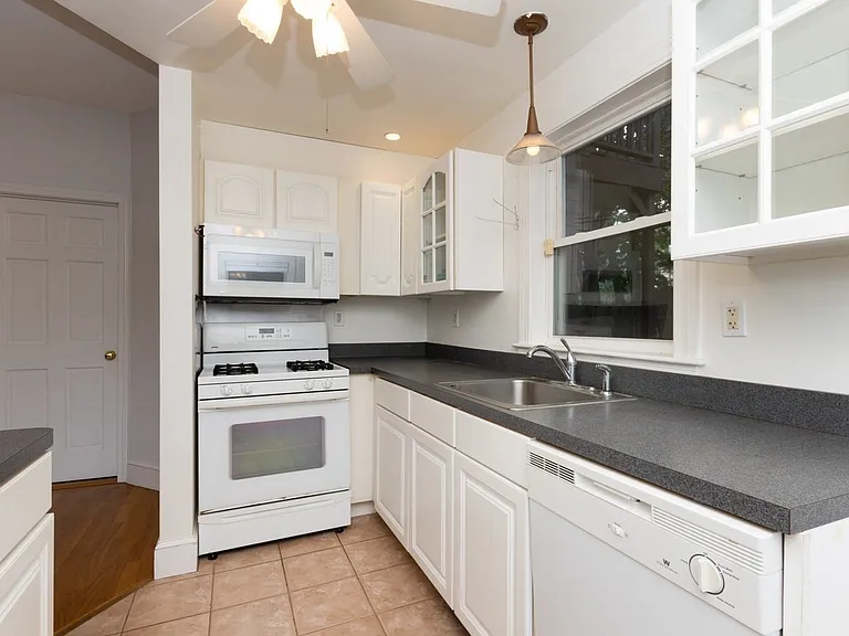 128 Ashmont St #1 — Photo 15