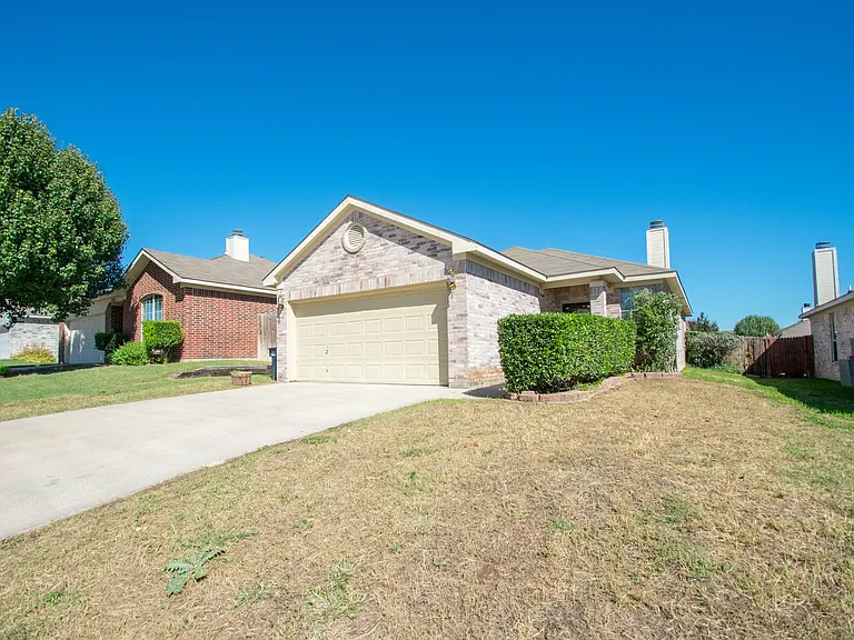 6316 Downeast Dr — Photo 3
