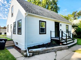 1027 E 3rd Ave, Mitchell, SD 57301