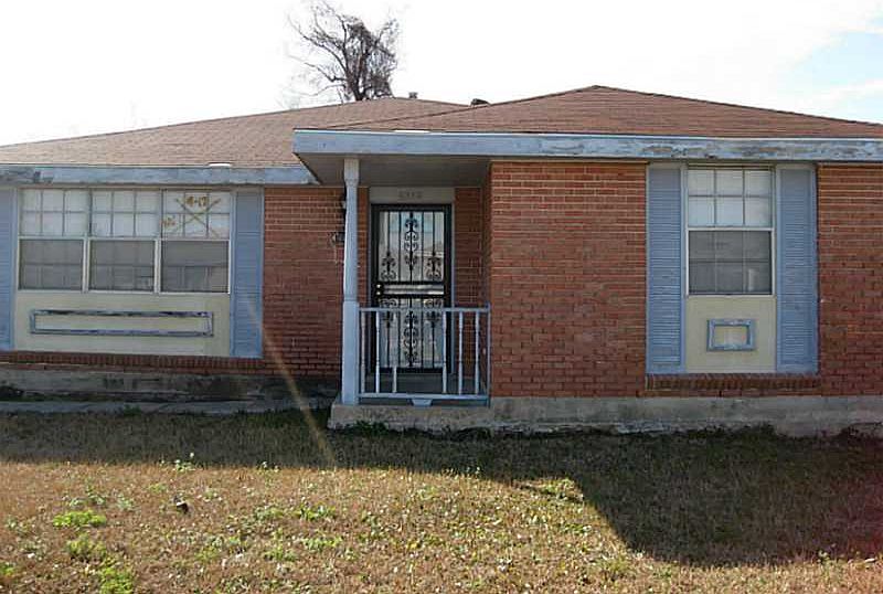 1st image of 4858 Strasbourg Pl