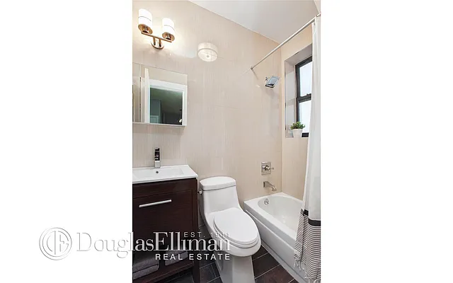 Sold by Douglas Elliman | media 20