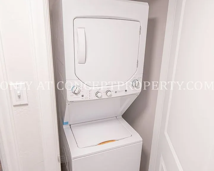 943-971 Chapel Dr — Photo 39