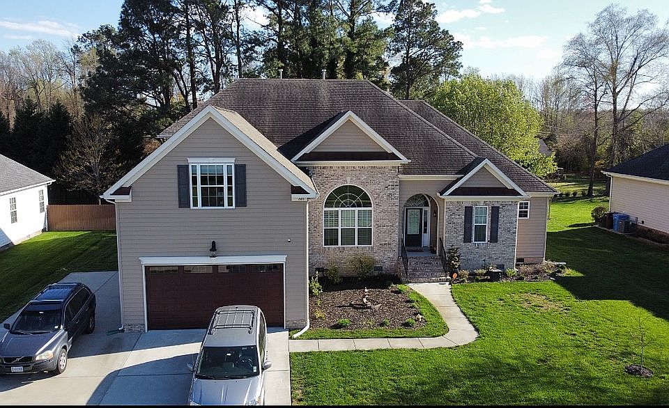 1st image of 605 Marjorie Ln