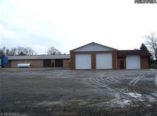 2856 N County Line Rd, Geneva, OH 44041