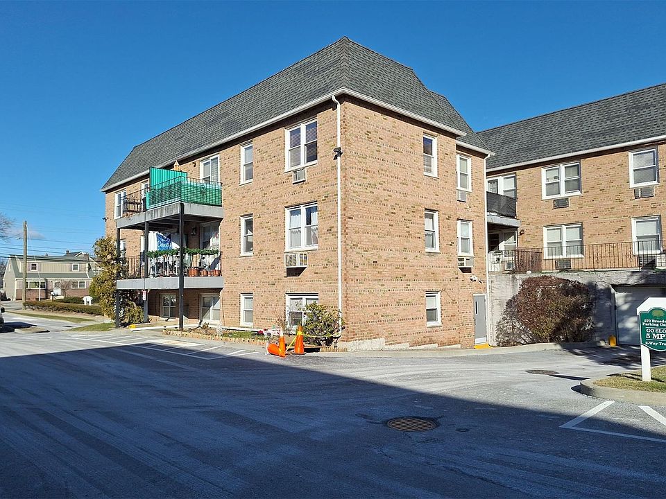 Building Photo 3