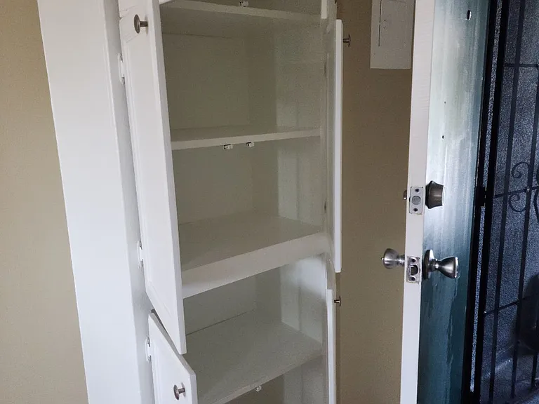 139 S Avenue 52 #6 — Photo 5