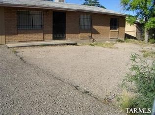 2911 W Calle Pajarito, Tucson, AZ 85746