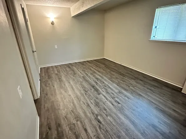 1500 Black Hill Dr #33, Gainesville, TX 76240