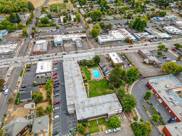 2760 Willamette St | 2760 Willamette St, Eugene, OR