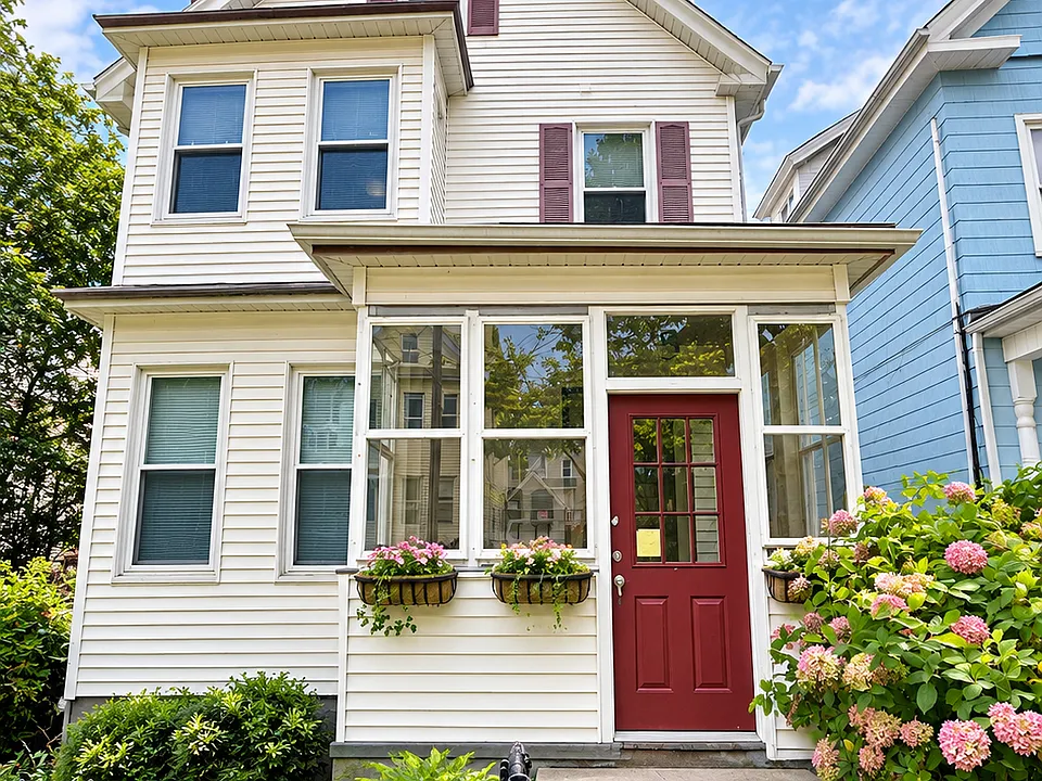 5 Essex St #2