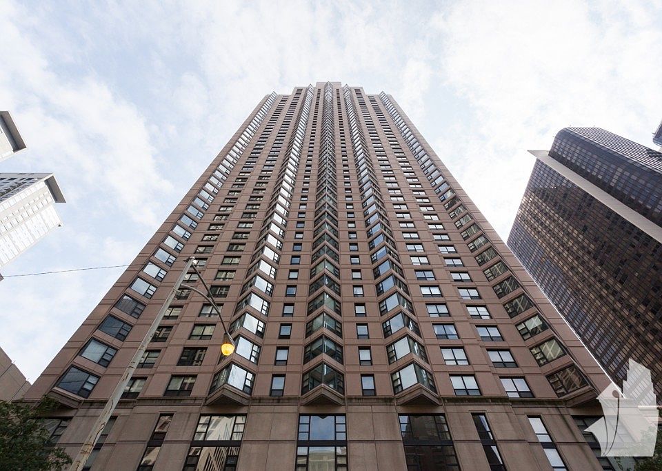 1st image of 401 E Ontario St APT 2804B
