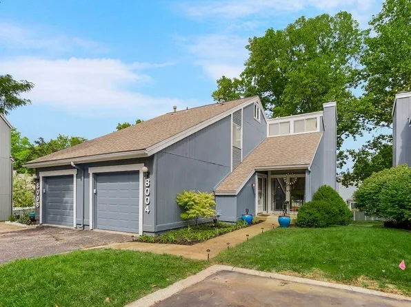 8004 Colony Ln, Lenexa, KS 66215
