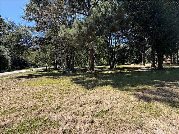 3rd image of 180 Pine Burr Ct