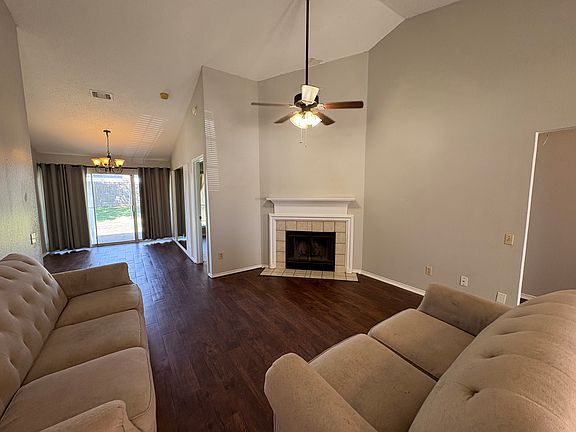3rd image of 7616 Honeybee Ct