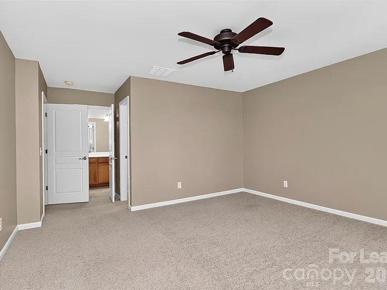 10229 Blairbeth St — Photo 31