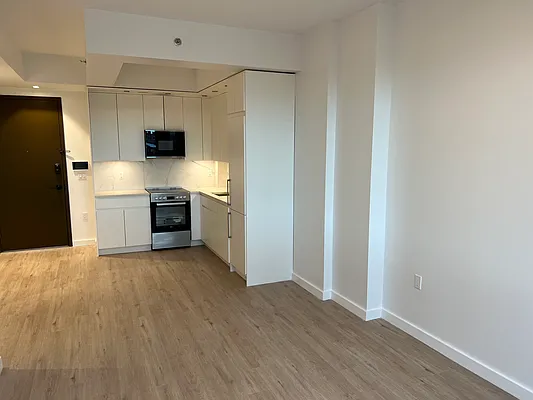Rented by Nooklyn NYC LLC | media 104