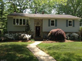1642 Van Buren Dr, North Brunswick, NJ 08902