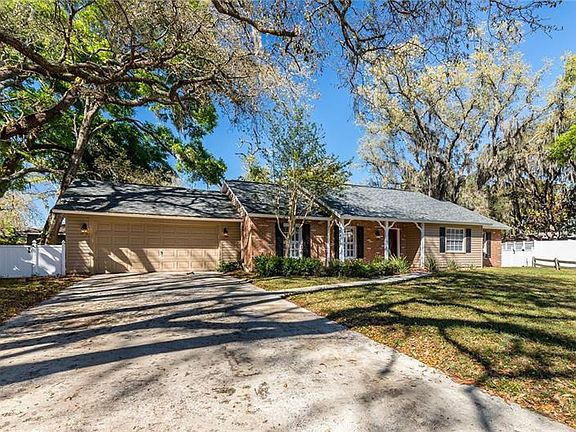 2nd image of 5304 Rosecrest Cir