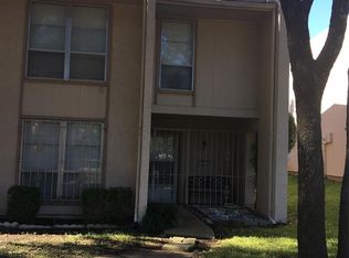 524 Valley Park Dr, Garland, TX 75043