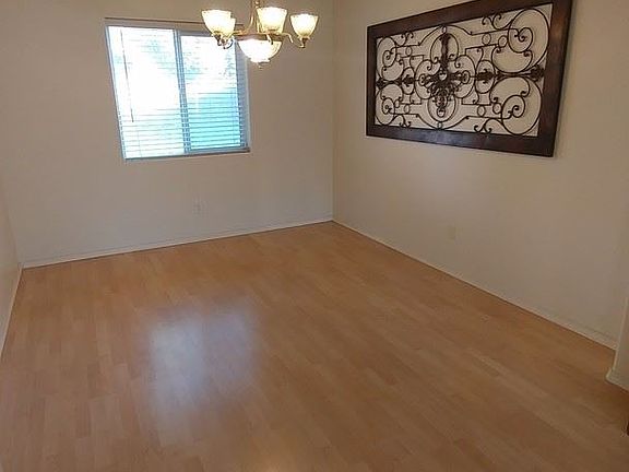 5th image of 5602 Holly Way