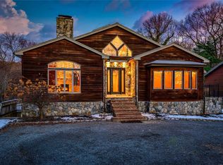 78 Cove Neck Rd, Oyster Bay, NY 11771