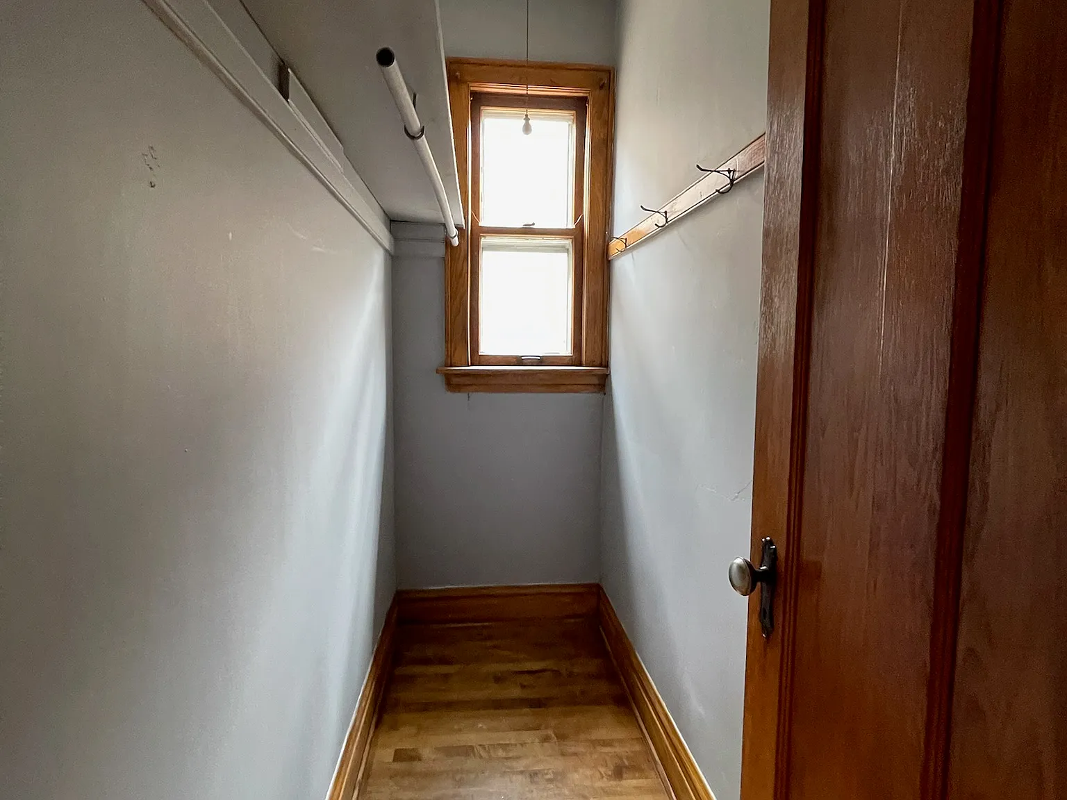 2 bed, 1000 sqft, $1,300 — Photo 3
