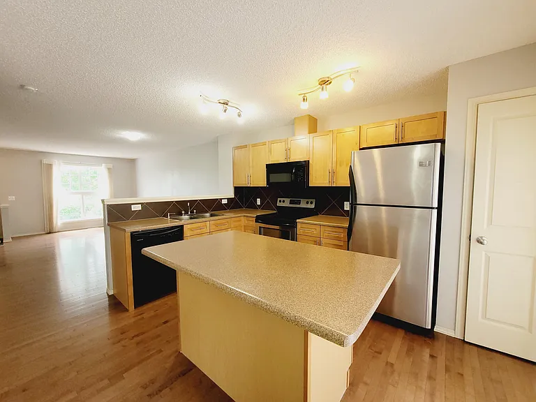 2051 Towne Centre Blvd NW #20 — Photo 3