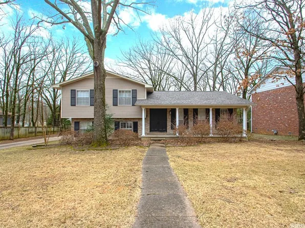 2826 Painted Valley Dr, Little Rock, AR 72212