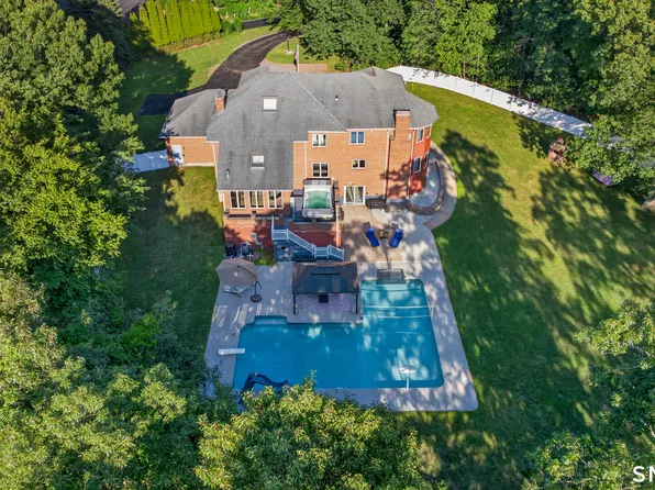 36 Charles Mary Drive, East Hampton, CT 06424