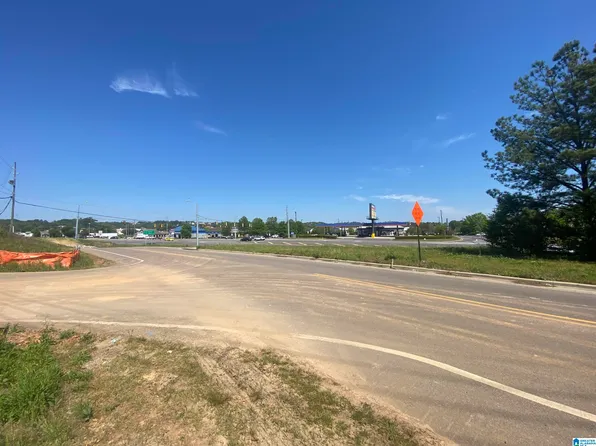 6938 Lyndon Dr, Birmingham, AL 35242