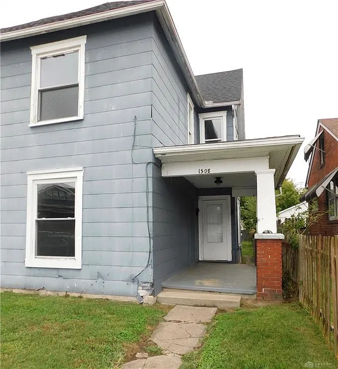 2 bed, 1.0 bath, 1100 sqft, $900 — Photo 2