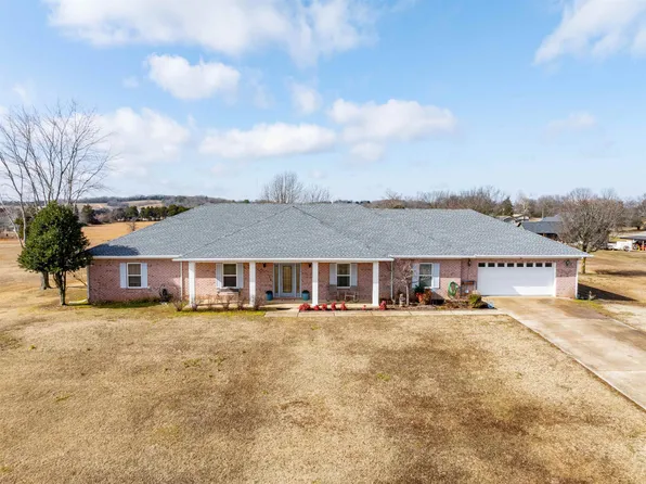 7 Jaret Ln, Cave City, AR 72521