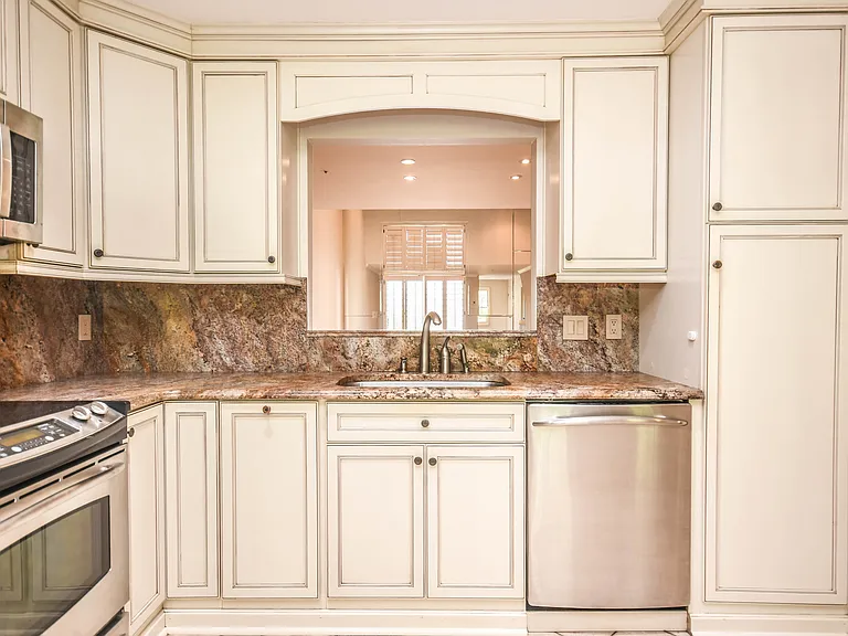 5918 Edson Ln — Photo 41
