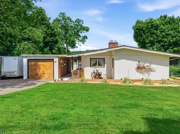 39 Koclas Dr, Netcong Boro, NJ 07857