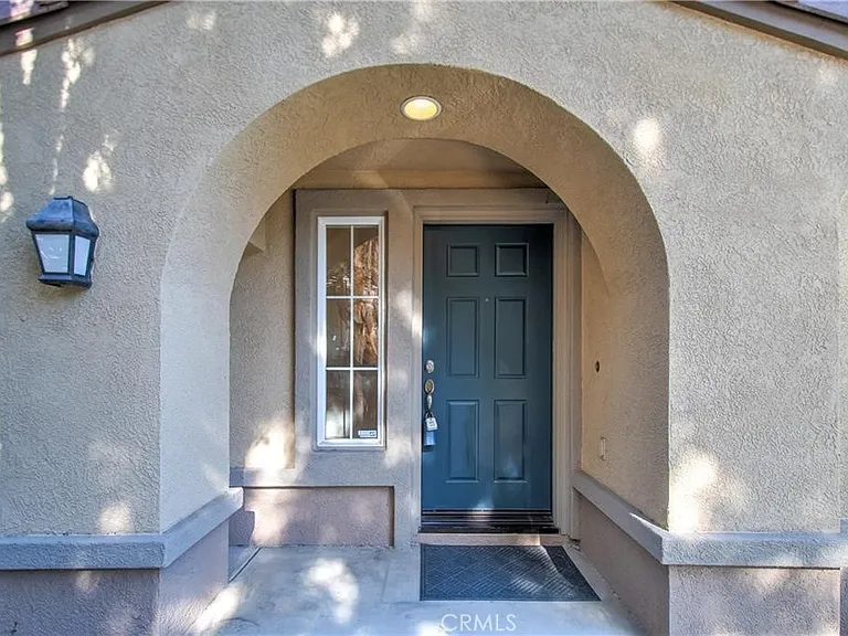 8 Silvermaple — Photo 3