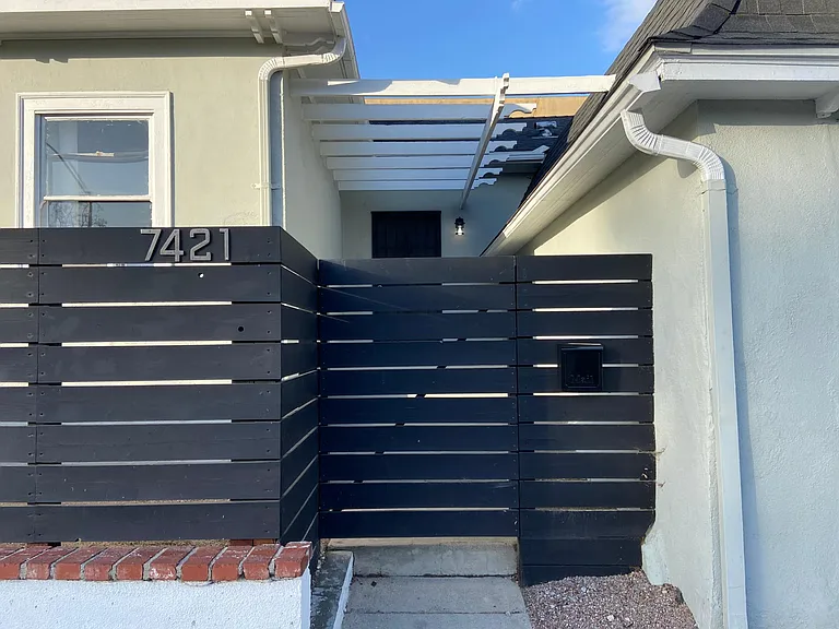 7421 Fountain Ave — Photo 8