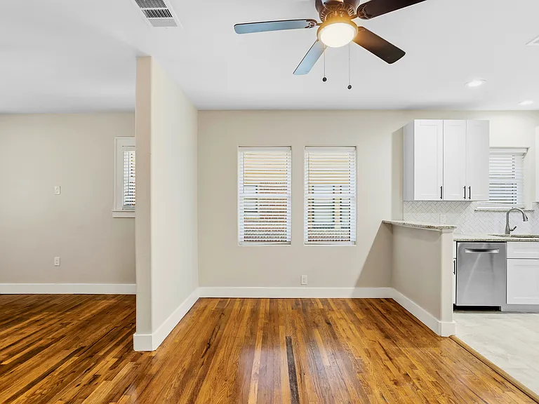2319 Dell St — Photo 11