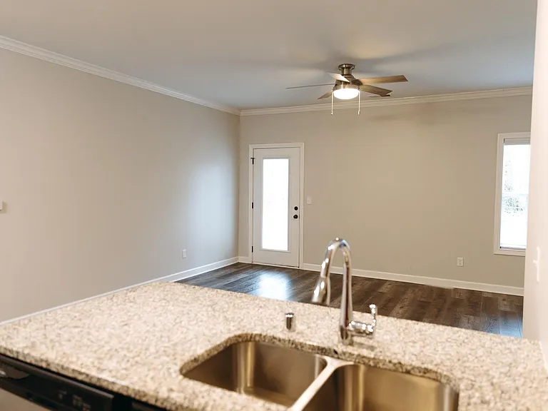 Laurel Ridge — Photo 11