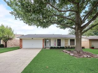 520 Debra Dr, Mesquite, TX 75149