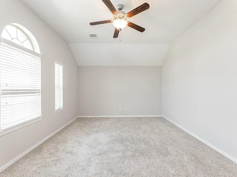18119 Tall Chestnut St — Photo 29