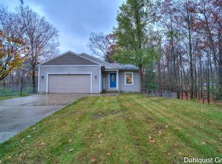 3340 Sarah Cir, Twin Lake, MI 49457