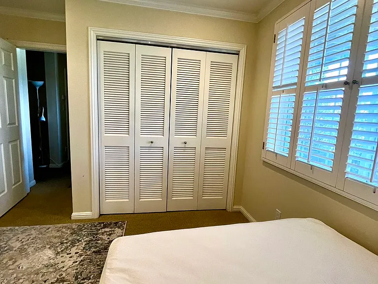 685 Sierra Point Rd — Photo 2