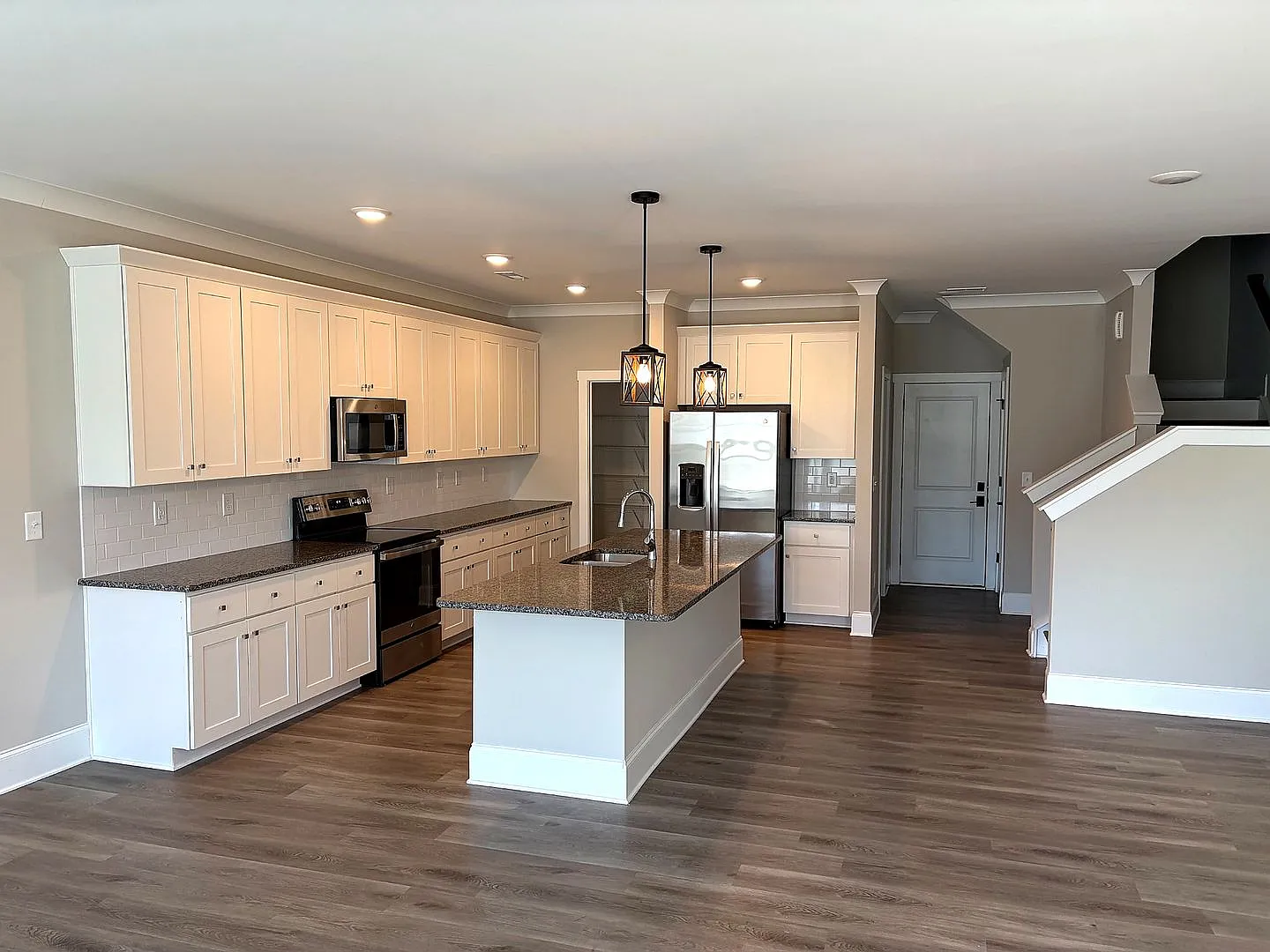 3-Bedroom, 2.5 Bath Townhome for Rent in Mooresville, NC | Attached Garage & Modern Kitchen — Photo 2