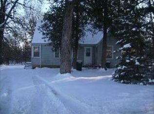 7611 Oakwood Dr, Wonder Lake, IL 60097