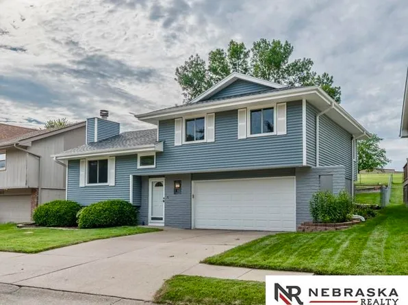 11021 Laurel Cir, Omaha, NE 68164