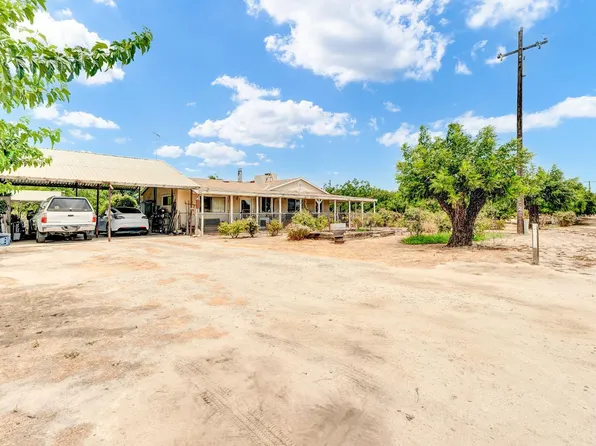 1812 E Coleman Ave, Laton, CA 93242